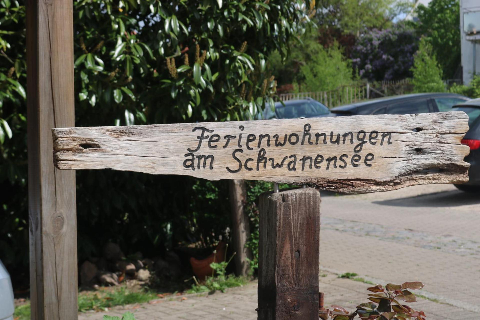 Ferienwohnungen Am Schwanensee Plön Exterior foto